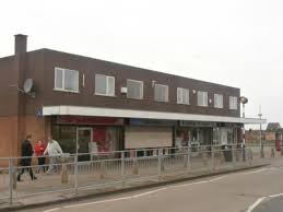 Brackendale shops